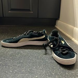 Women’s Puma Sneakers
